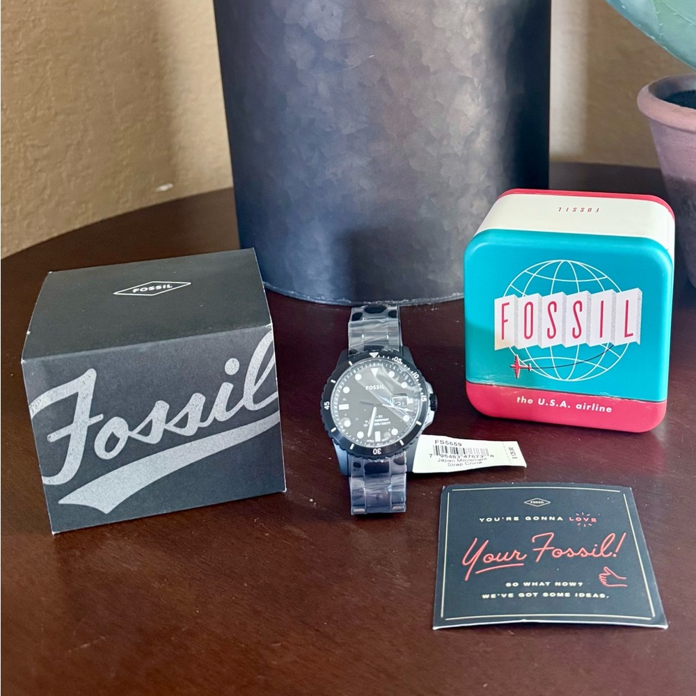 Fossil Watch Matte Black Unisex NWT & Box